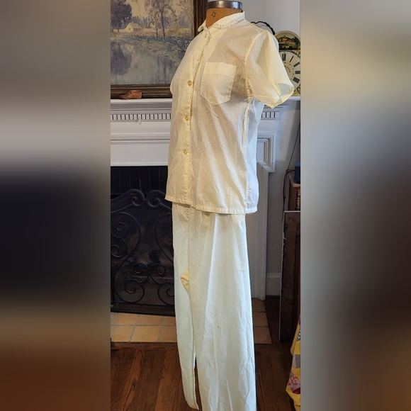 Vintage Light Yellow Schrank 2 PC Pajama Set - Picture 2 of 12